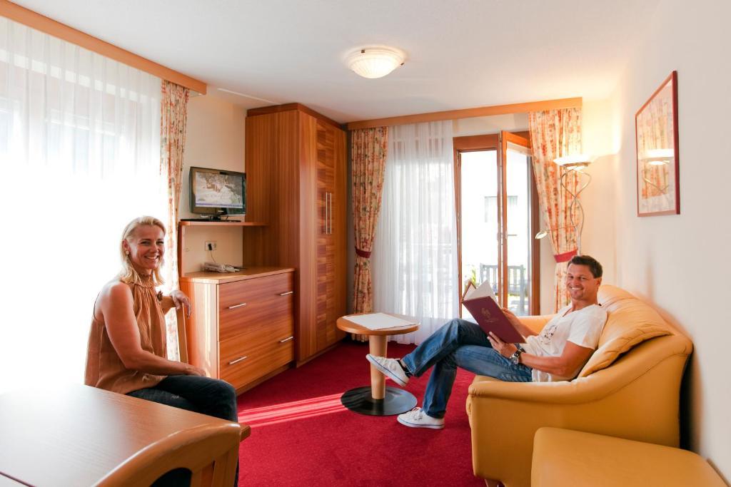 Hotel Tirolerhof Серфаус Номер фото