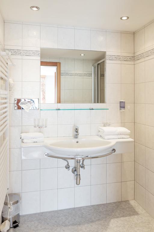 Hotel Tirolerhof Серфаус Экстерьер фото