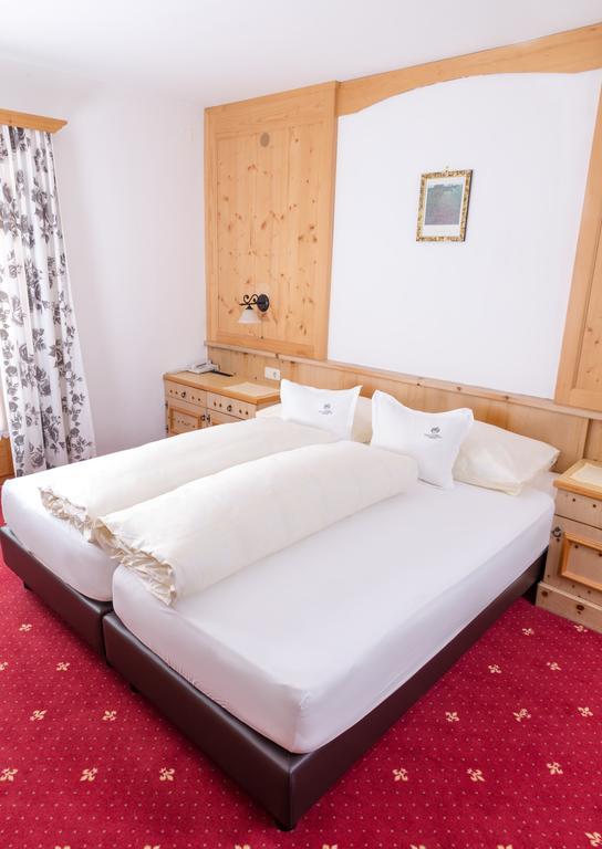 Hotel Tirolerhof Серфаус Экстерьер фото